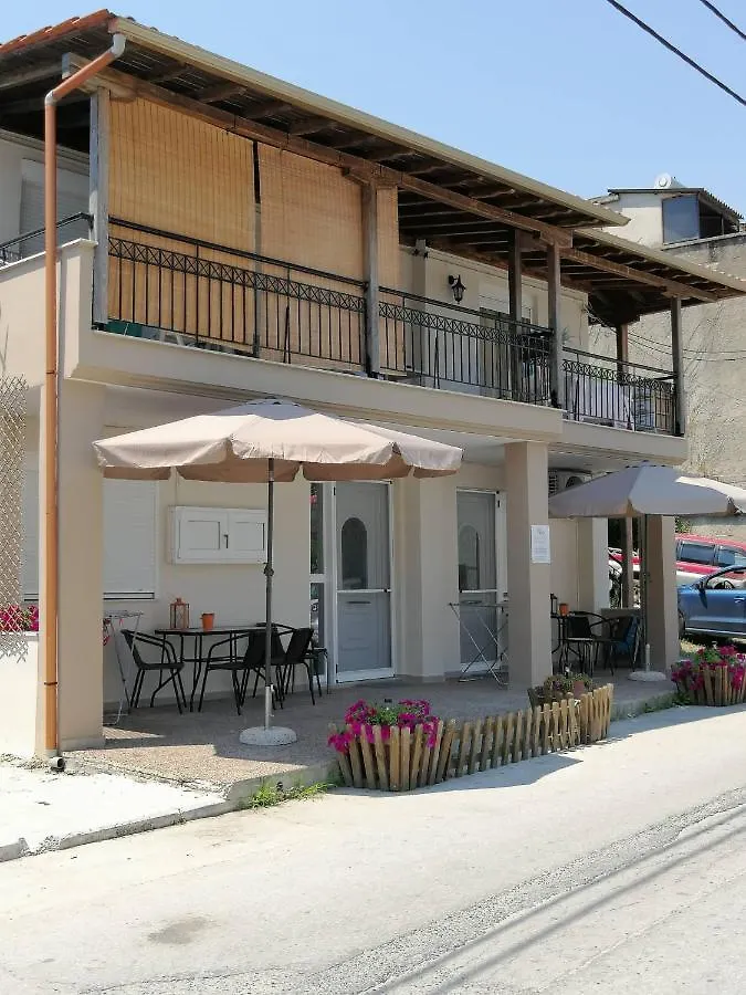 Marina'S Apartments - White & Stone Apartment Ολυμπιάδα